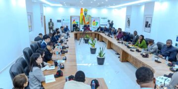 Projet Simandou : la Guinée franchit une étape décisive avec la signature des accords sur le transport maritime du minerai de fer