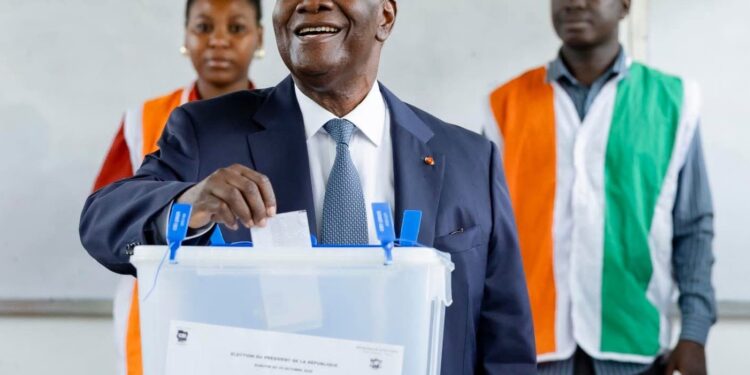 Président Alassane Ouattara : “Allons voter dans la paix pour bâtir une Côte d’Ivoire ambitieuse et solidaire”