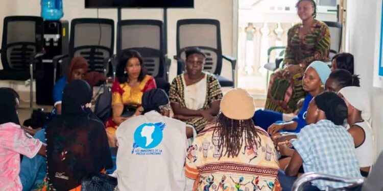Mariage d’enfants : les Amazones de la Presse Guinéenne organisent une causerie éducative autour des droits des filles